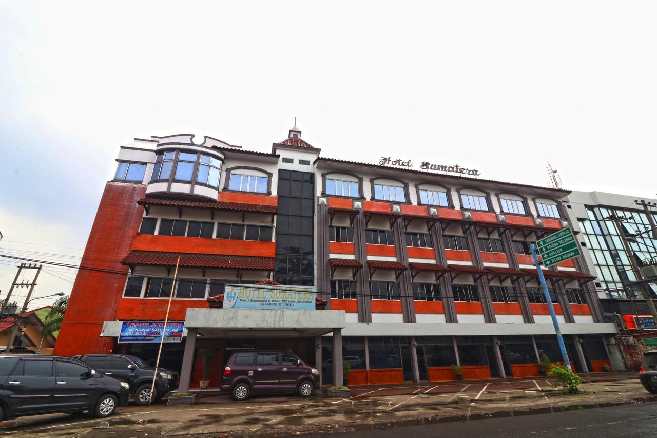 Hotel Sumatera Medan Exterior photo